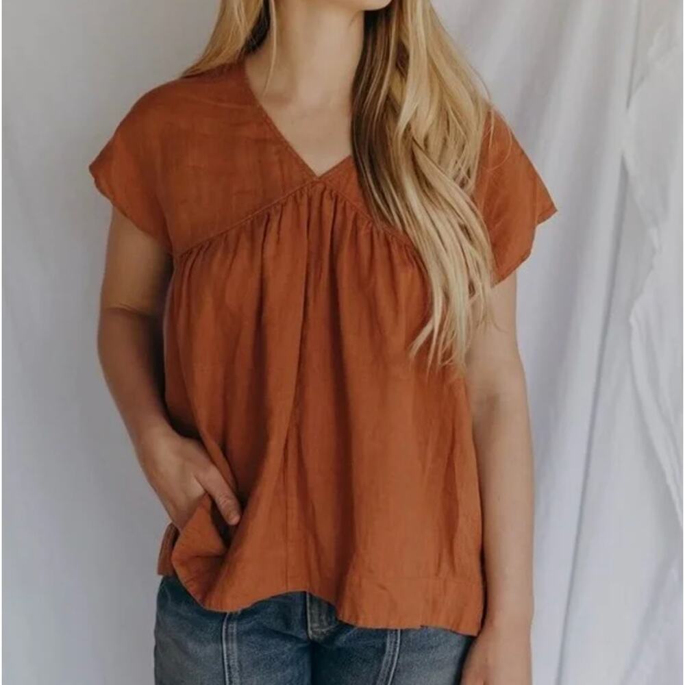 Esby Poe Top 100% Linen Size XS Rust V Neck Blouse Flowy Drapey Short Sleeve